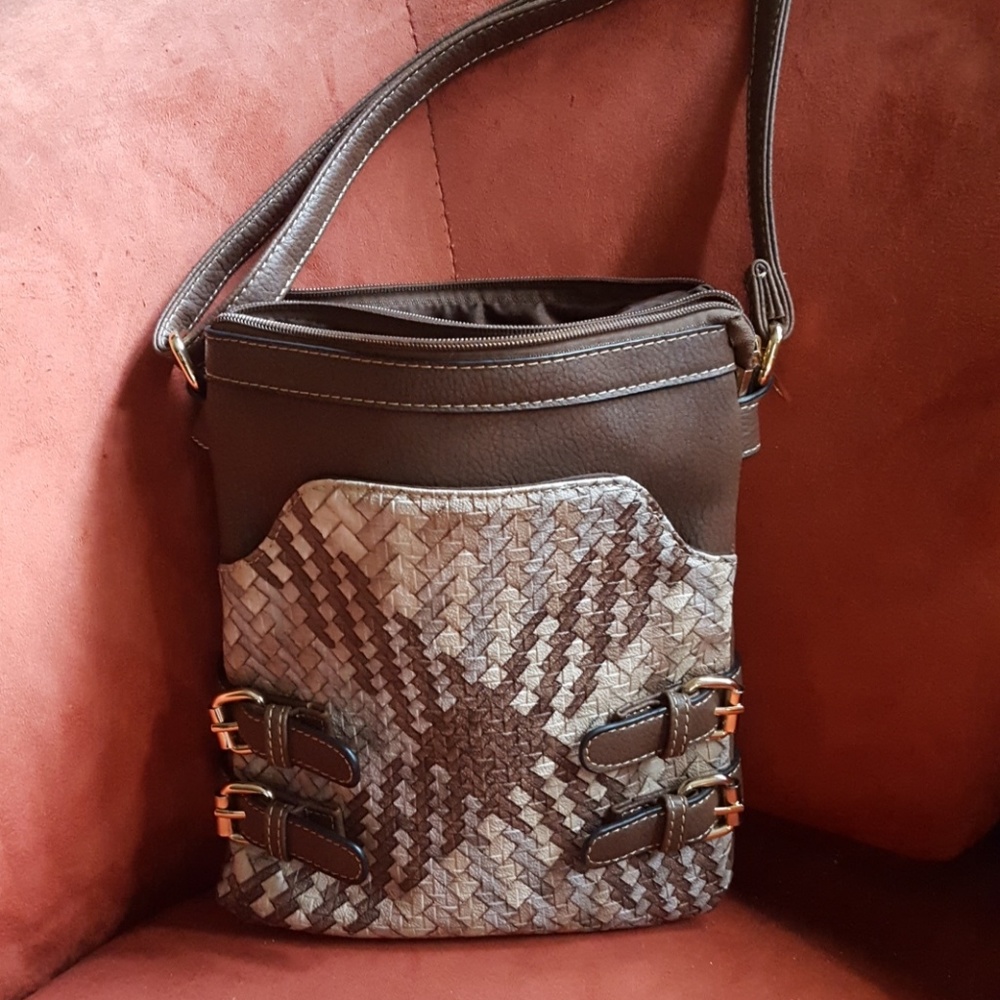 Brown crossbody purse
